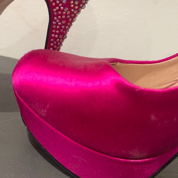 Pink Steve Madden Heels - Picture 3 of 6